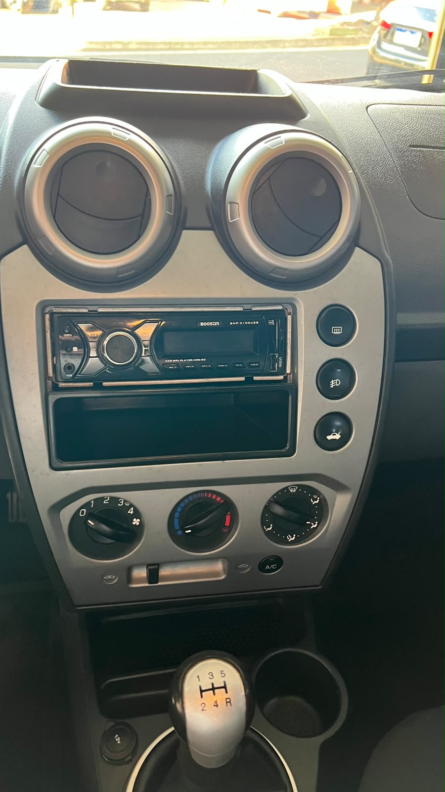 Ford Fiesta Sedan 2014 em Uberaba, foto 6