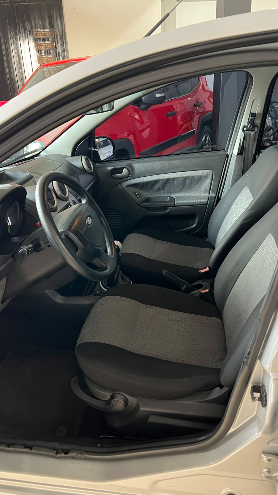 Ford Fiesta Sedan 2014 em Uberaba, foto 8