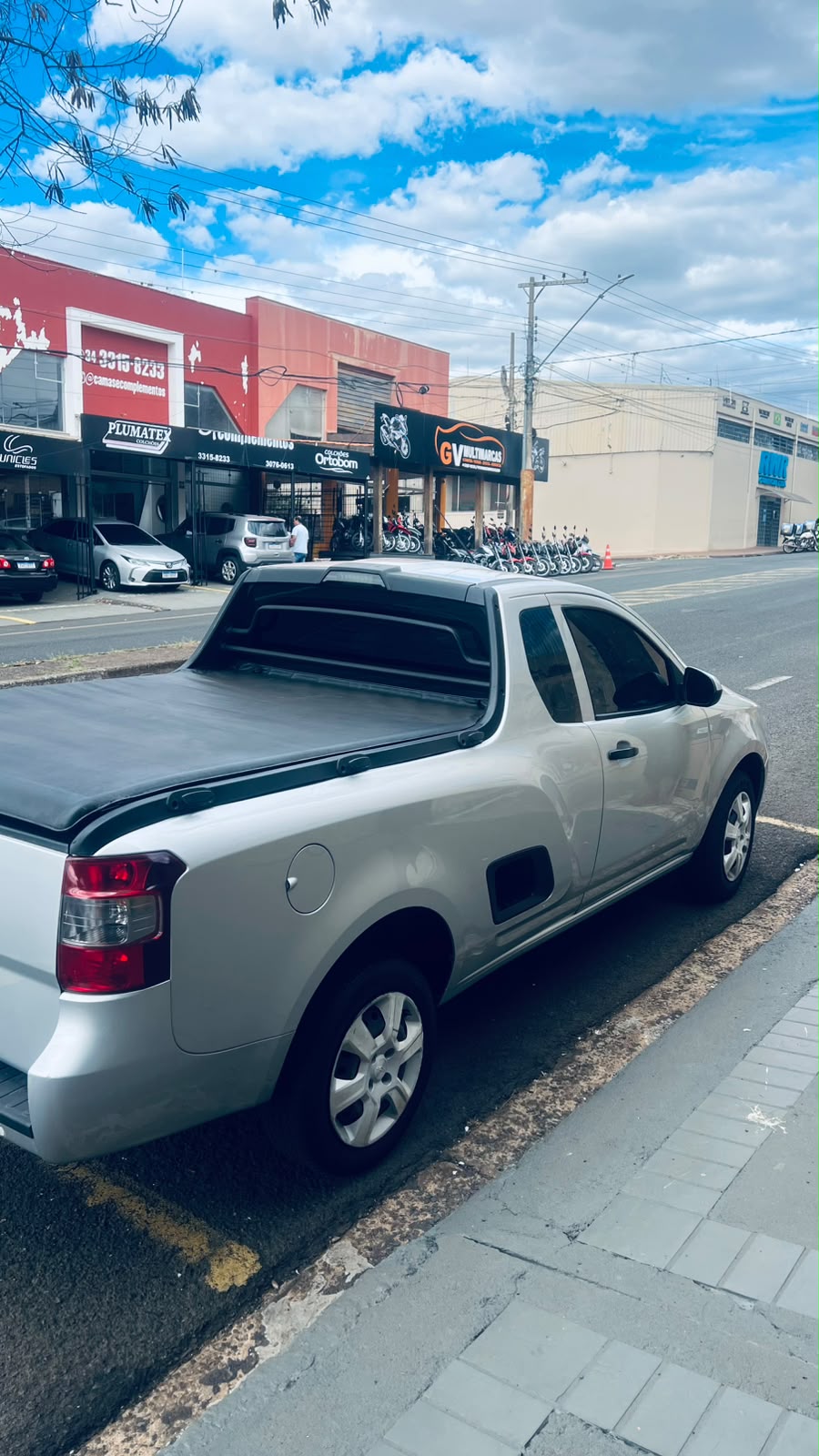 Chevrolet Montana LS 2015 em Uberaba, foto 3