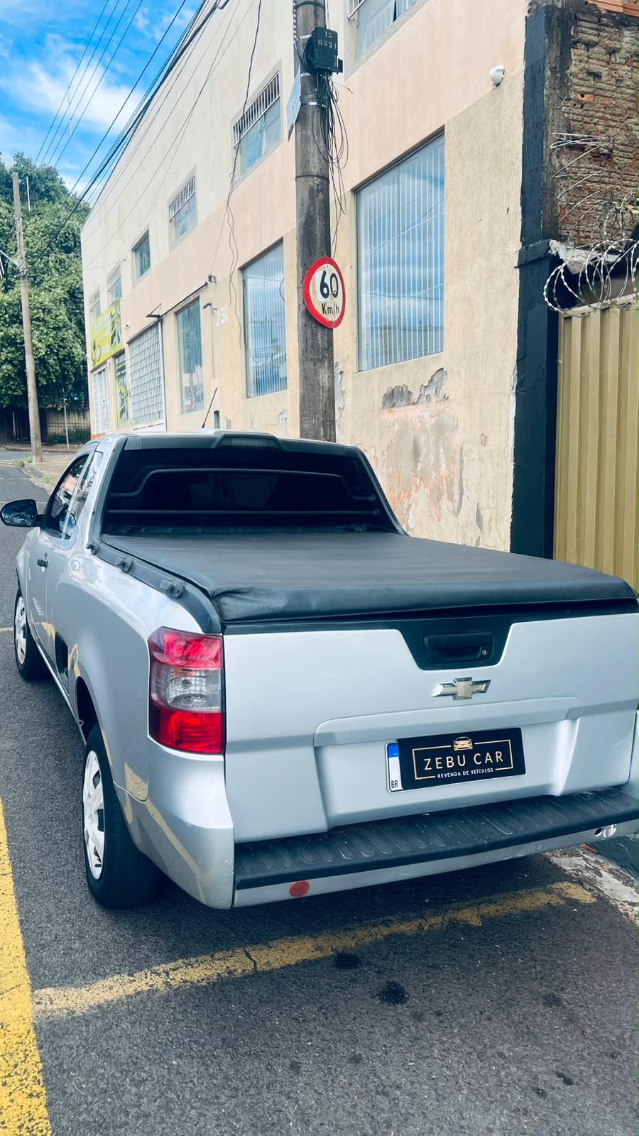 Chevrolet Montana LS 2015 em Uberaba, foto 7