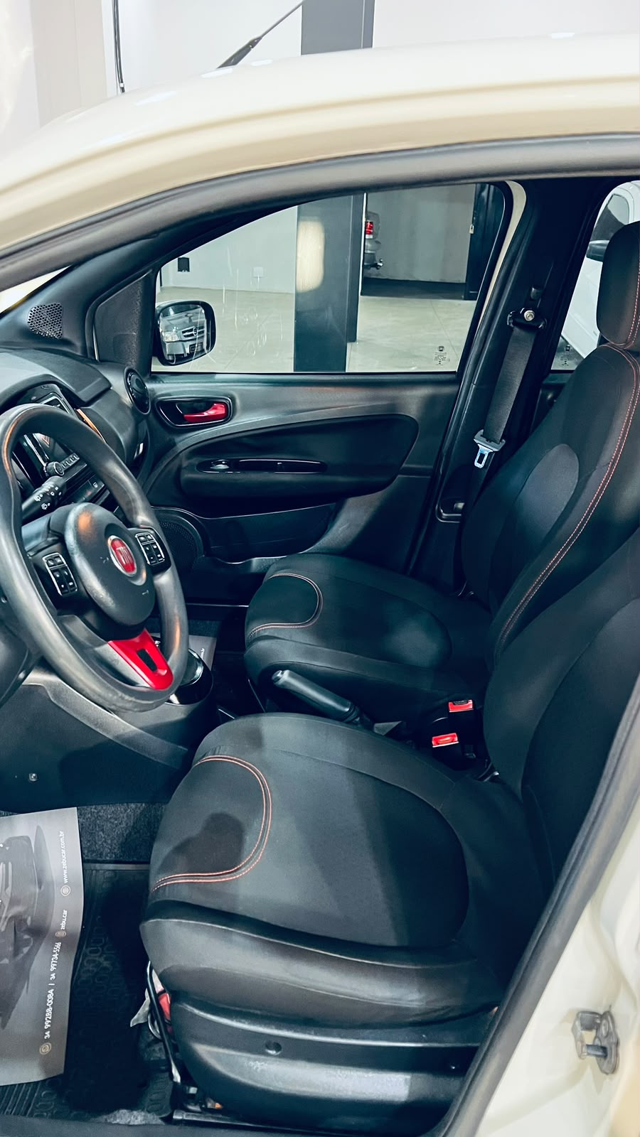 Fiat Uno Sporting 2015 em Uberaba, foto 15