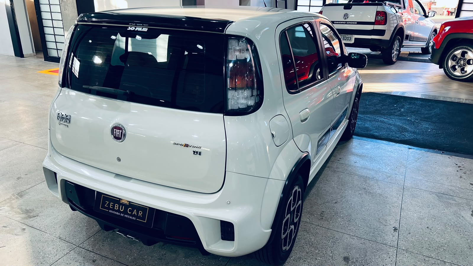 Fiat Uno Sporting 2015 em Uberaba, foto 6